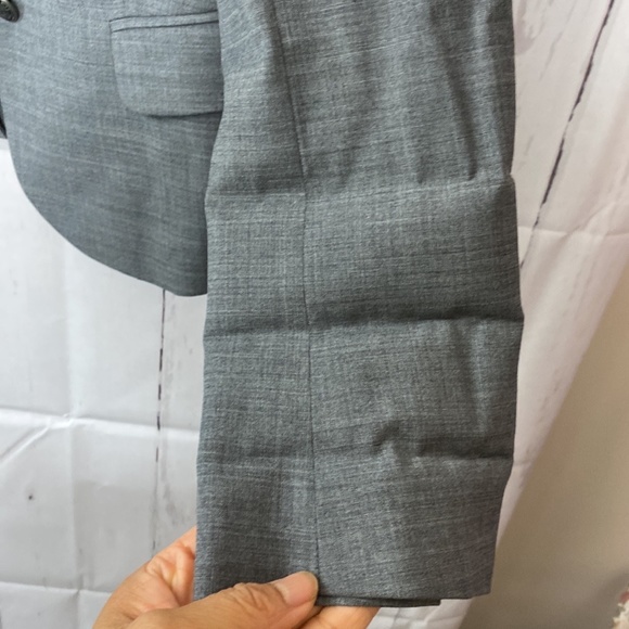 C38. Aritzia talula wool blazer size 6 - Picture 10 of 13